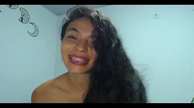 Snapshot of lana_roman chatting on March 20, 5:02 am lana roman online show from March 20, 5:02 am