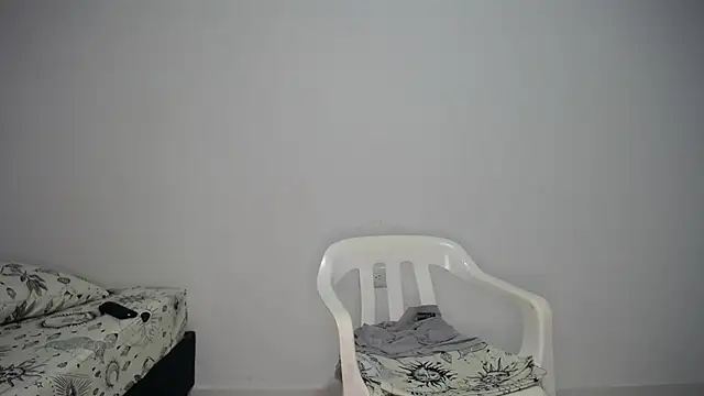 Snapshot of lana_roman chatting on September 18, 9:06 pm lana roman online show from September 18, 9:06 pm