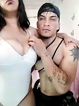 Snapshot of _TommyandGrace chatting on January 24, 5:42 am TommyandGrace online show from January 24, 5:42 am