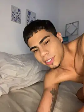 Snapshot of Dannytwinksxxx chatting on June 11, 10:41 pm Dannytwinksxxx online show from June 11, 10:41 pm
