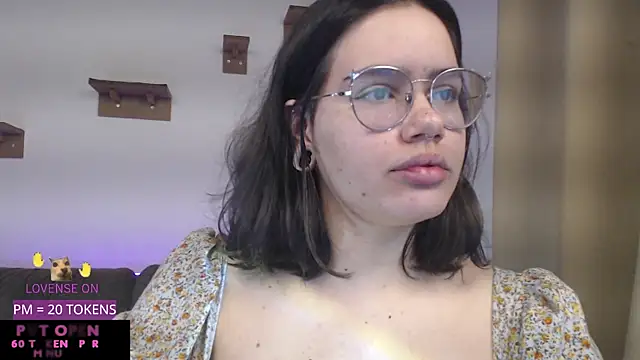 crystalll room online show from May 22, 5:14 am