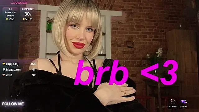 Snapshot of _TiffanyCo_ chatting on January 20, 9:46 am  TiffanyCo  online show from January 20, 9:46 am