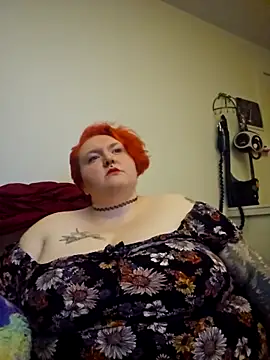 Snapshot of CorgiGodez98 chatting on October 19, 1:06 am CorgiGodez98 online show from October 19, 1:06 am