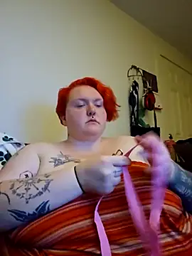 Snapshot of CorgiGodez98 chatting on October 21, 1:39 am CorgiGodez98 online show from October 21, 1:39 am