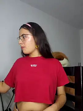 Snapshot of baaby-miiaa chatting on February 9, 3:11 am baaby-miiaa online show from February 9, 3:11 am