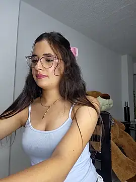 Snapshot of baaby-miiaa chatting on February 14, 2:28 am baaby-miiaa online show from February 14, 2:28 am