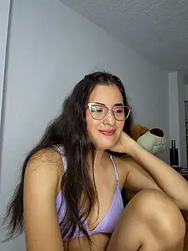 Snapshot of baaby-miiaa chatting on February 25, 3:31 am baaby-miiaa online show from February 25, 3:31 am