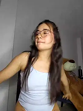 Snapshot of baaby-miiaa chatting on March 10, 5:43 am baaby-miiaa online show from March 10, 5:43 am