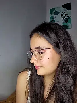 Snapshot of baaby-miiaa chatting on March 18, 9:42 am baaby-miiaa online show from March 18, 9:42 am