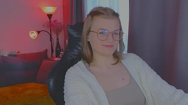  JessieVibes online show from April 6, 1:34 pm