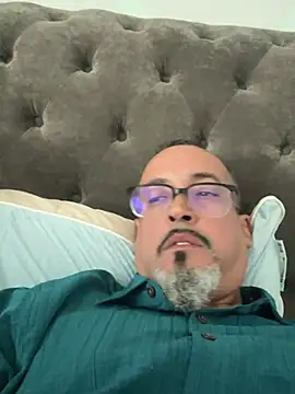 Snapshot of TheConfidentialClub chatting on January 15, 5:58 pm TheConfidentialClub online show from January 15, 5:58 pm