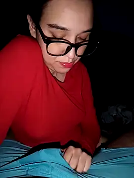 Snapshot of andreazalaz chatting on September 30, 6:18 am andreazalaz online show from September 30, 6:18 am