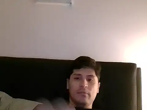 Snapshot of PerroDemonioHot chatting on March 5, 5:14 am PerroDemonioHot online show from March 5, 5:14 am