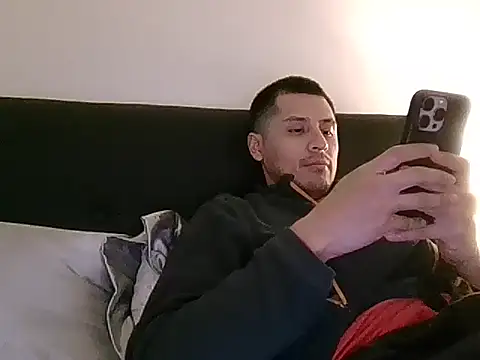 Snapshot of PerroDemonioHot chatting on March 28, 4:12 am PerroDemonioHot online show from March 28, 4:12 am