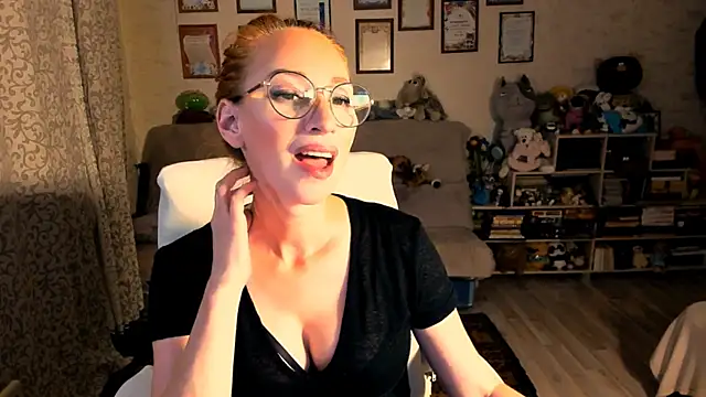 red rocco online show from November 2, 6:10 pm