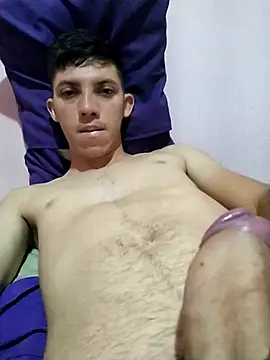 welitonzz28 online show from March 10, 4:06 am