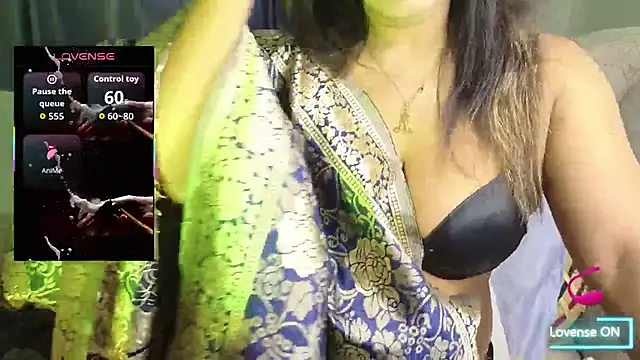 Snapshot of Bengali_Cute_Girl chatting on November 4, 10:25 am Bengali Cute Girl online show from November 4, 10:25 am