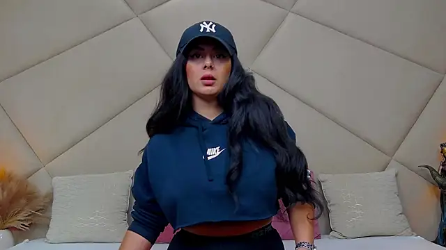 Snapshot of ChloeFrost chatting on September 20, 4:57 am ChloeFrost online show from September 20, 4:57 am