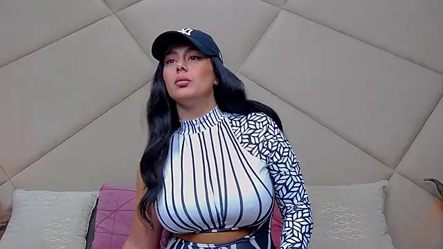 Snapshot of ChloeFrost chatting on September 24, 5:00 am ChloeFrost online show from September 24, 5:00 am