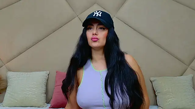 Snapshot of ChloeFrost chatting on September 28, 5:13 am ChloeFrost online show from September 28, 5:13 am