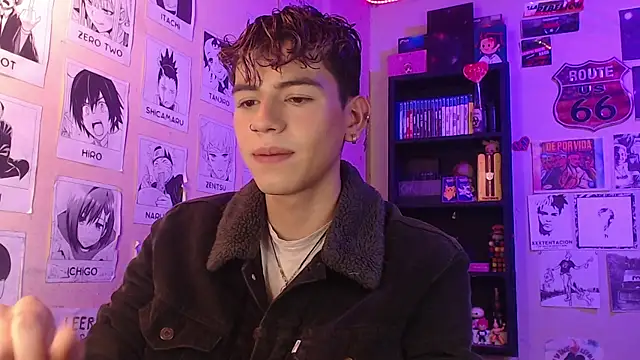 Snapshot of Mickey_Magic chatting on February 26, 3:32 am Mickey Magic online show from February 26, 3:32 am