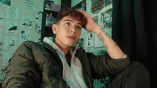 Snapshot of Mickey_Magic chatting on March 19, 7:51 am Mickey Magic online show from March 19, 7:51 am