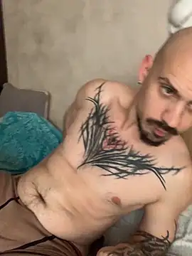 AssHunter4k online show from October 15, 6:24 am