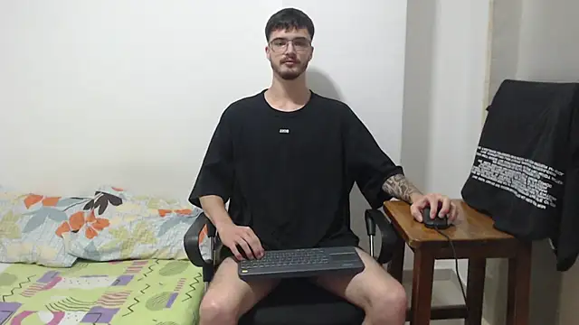 Aleex Miller online show from November 17, 3:34 am