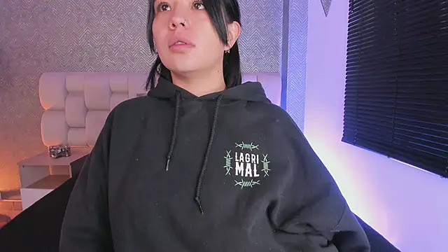 ah mara  online show from April 22, 10:06 am