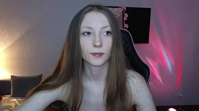 Snapshot of Sweeet_Lilit chatting on February 10, 5:25 am Sweeet Lilit online show from February 10, 5:25 am