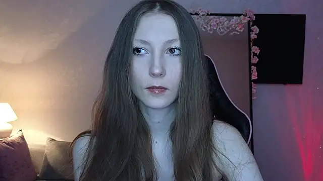 Snapshot of Sweeet_Lilit chatting on February 11, 10:28 pm Sweeet Lilit online show from February 11, 10:28 pm