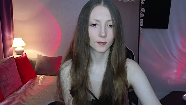 Snapshot of Sweeet_Lilit chatting on February 24, 11:30 pm Sweeet Lilit online show from February 24, 11:30 pm