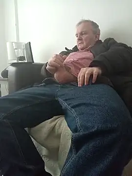 Paolo7619 online show from December 3, 10:02 am