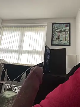 Snapshot of Paolo7619 chatting on April 28, 1:16 pm Paolo7619 online show from April 28, 1:16 pm