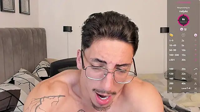 dylanspencer28 online show from January 30, 2:38 am