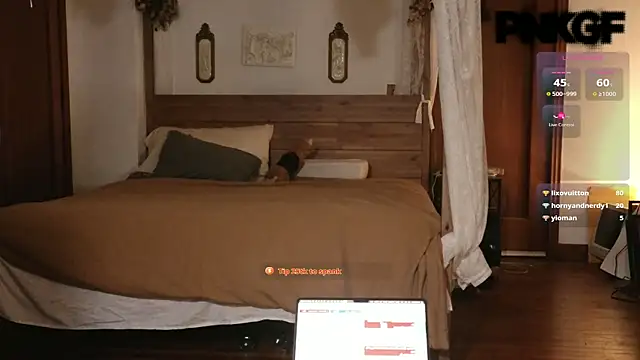 Snapshot of bunnierotten chatting on February 18, 1:21 am bunnierotten online show from February 18, 1:21 am