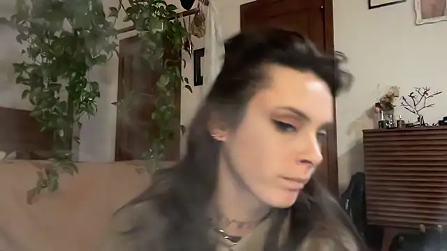 Snapshot of bunnierotten chatting on February 19, 12:46 am bunnierotten online show from February 19, 12:46 am