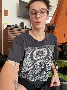 bunnierotten online show from July 8, 12:15 am