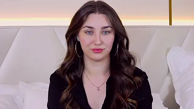 KiraBarlows online show from February 23, 4:39 am