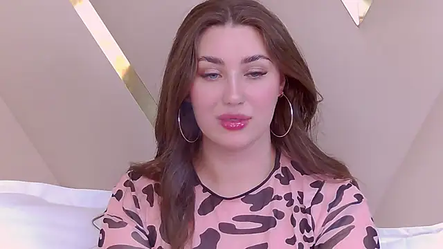 KiraBarlows online show from March 20, 11:56 pm