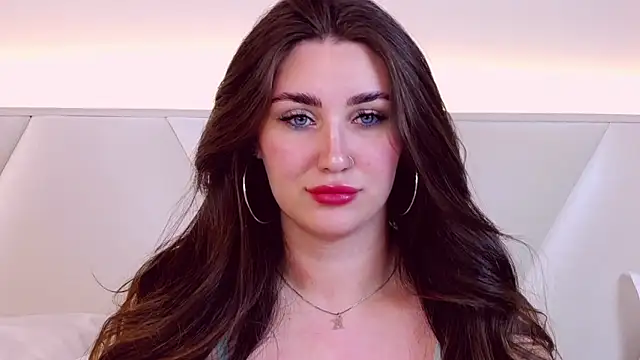 KiraBarlows online show from March 23, 1:31 am