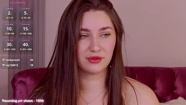 KiraBarlows online show from November 6, 7:15 pm