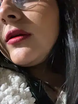 VanneCute1 online show from January 19, 1:53 am