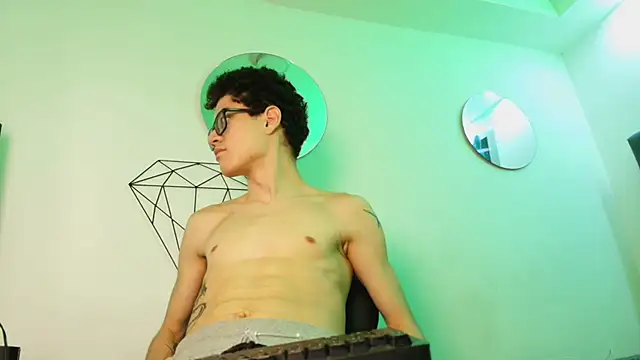 wolfandsky online show from November 19, 12:05 pm