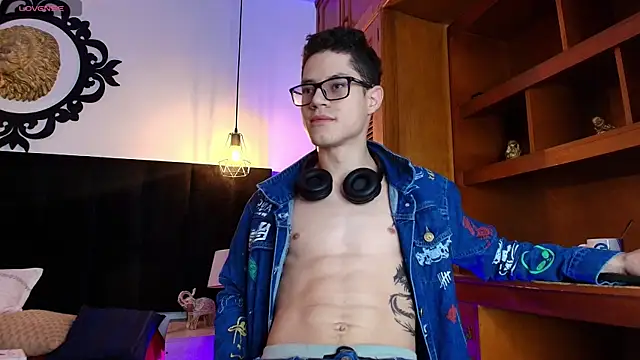 wolfandsky online show from April 21, 11:27 am