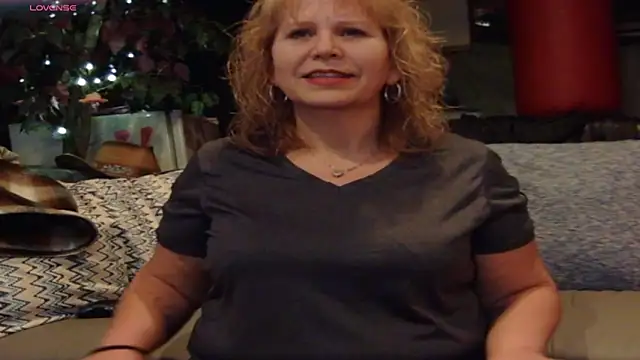 Badgirlpr2 online show from March 9, 5:44 am