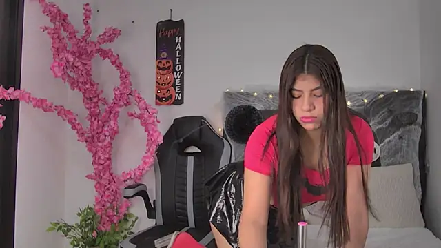 AmandaBrooks 18 online show from October 6, 3:26 am