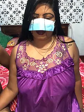 Snapshot of Lovely_WINDI chatting on May 6, 9:53 pm Lovely WINDI online show from May 6, 9:53 pm