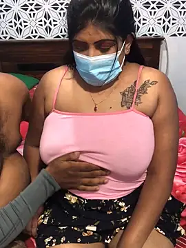 Snapshot of Lovely_WINDI chatting on May 7, 5:29 pm Lovely WINDI online show from May 7, 5:29 pm