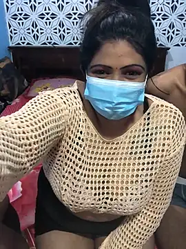 Snapshot of Lovely_WINDI chatting on May 20, 6:36 pm Lovely WINDI online show from May 20, 6:36 pm